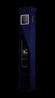 dunkel blaue Standuhr mit Vitrine für Sammlerstücke