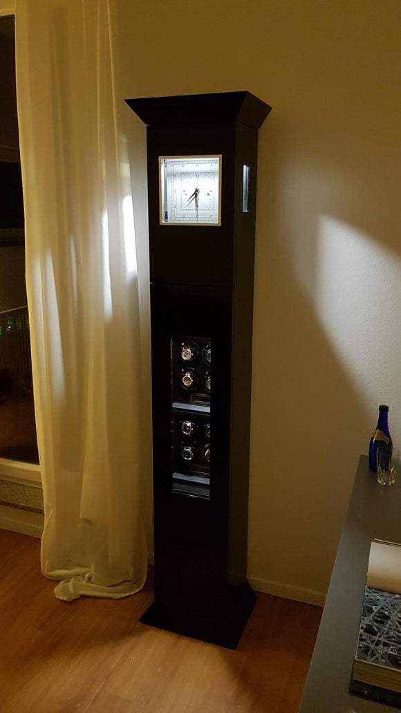 Standuhr in schwarz mit 8er Uhrenbeweger